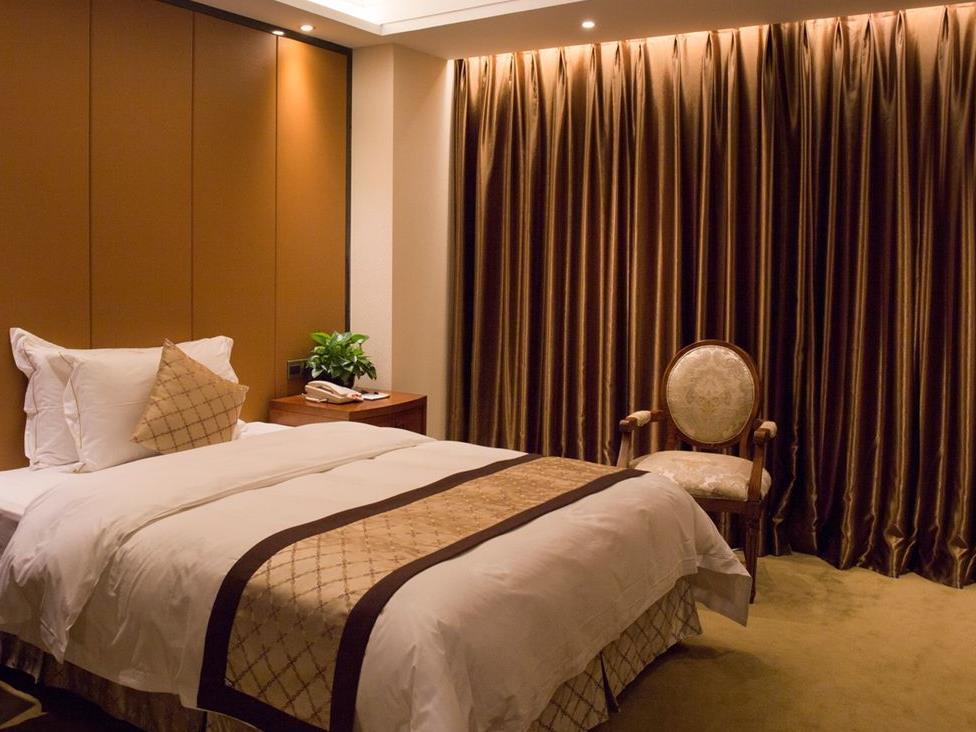 Auspicious Hotel Zhuhai Exterior photo